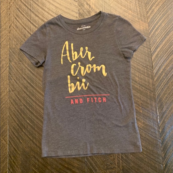 ⭐️✨3 for $15✨⭐️ Abercrombie Kids Graphic Tee - Picture 1 of 5